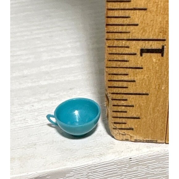 Miniature Marx Little Hostess Turquoise Tea Cups & Saucers Set Of 2 Dollhouse - Picture 5 of 5